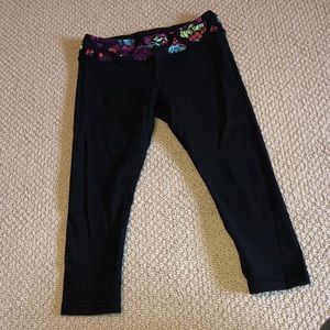 Cropped Ivivva leggings.